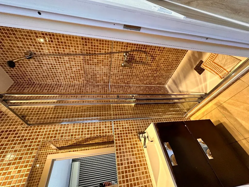 DOUBLE STANDARD Room, Hostal Rober, Madrid