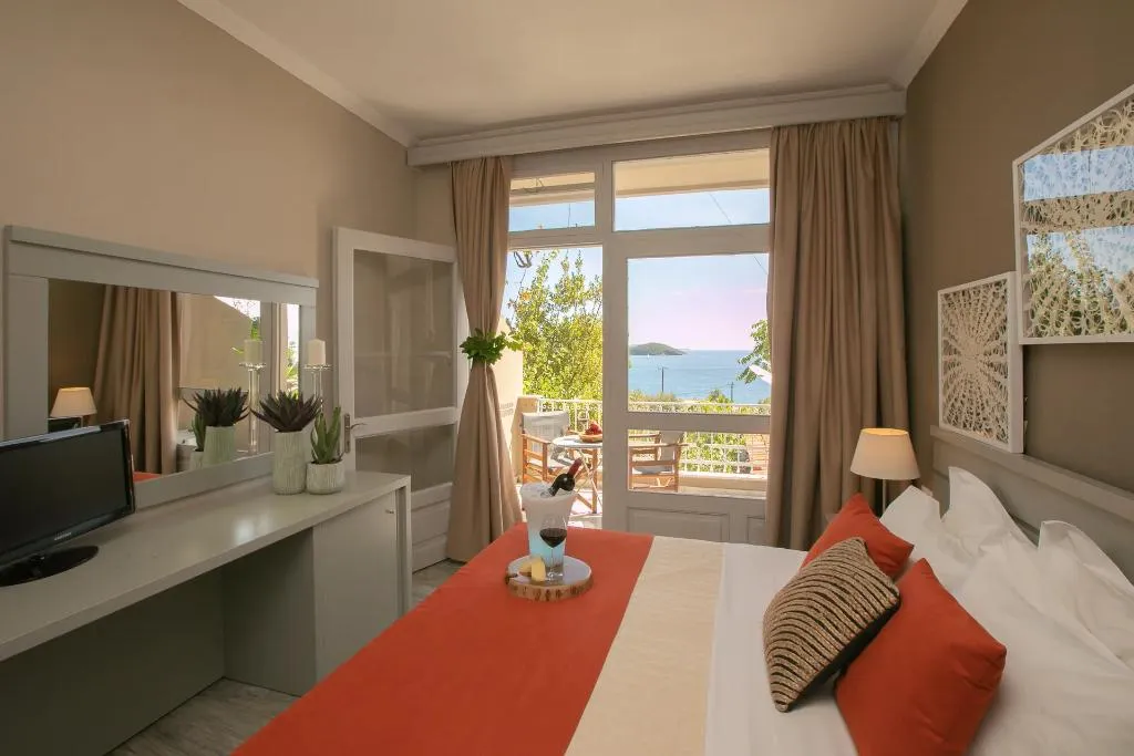 Double or Twin SEA VIEW Room, Irida Aegean View, Skiathos