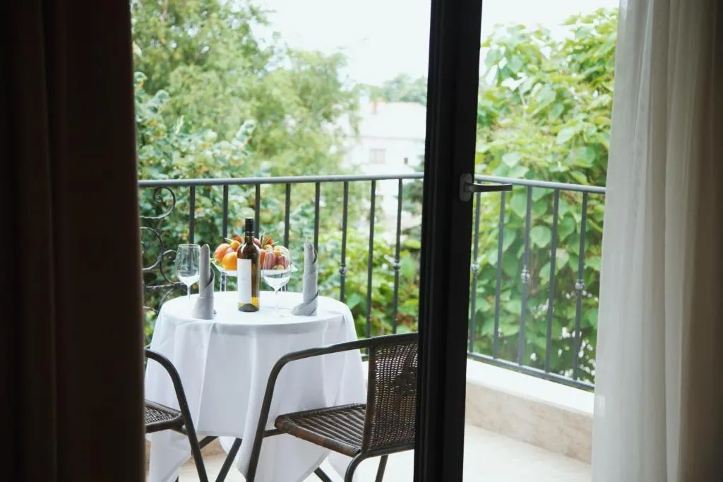 JUNIOR SUITE PARK VIEW Room, White Rock Castle Suite Hotel & Spa, Varna
