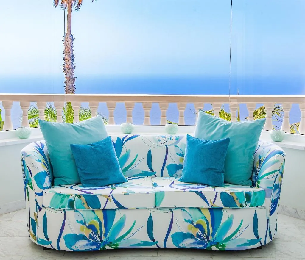 Room, Jardin de la Paz, Tenerife