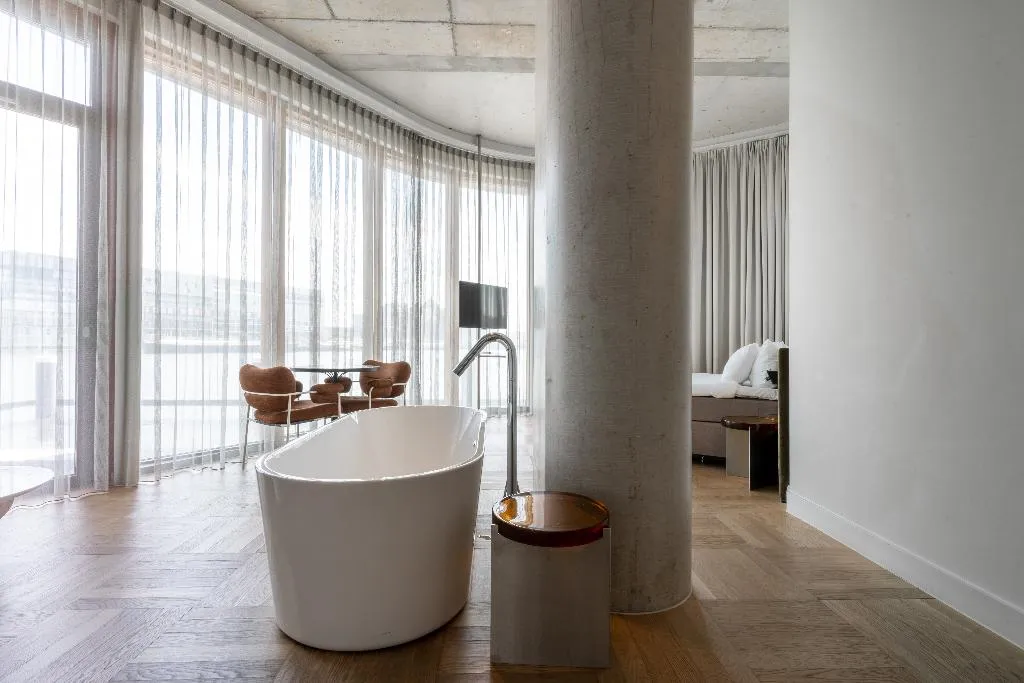 SUITE STANDARD Room, Hotel Pontsteiger, Amsterdam