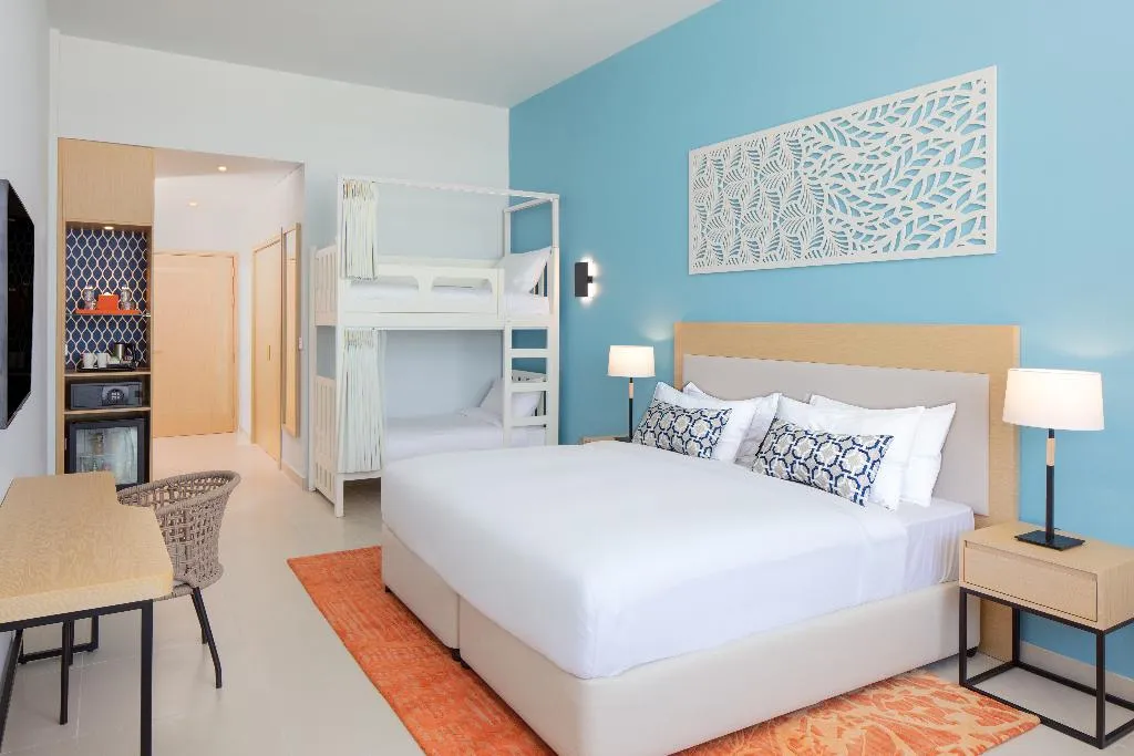 Room, Centara Mirage Beach Resort Dubai, Dubai