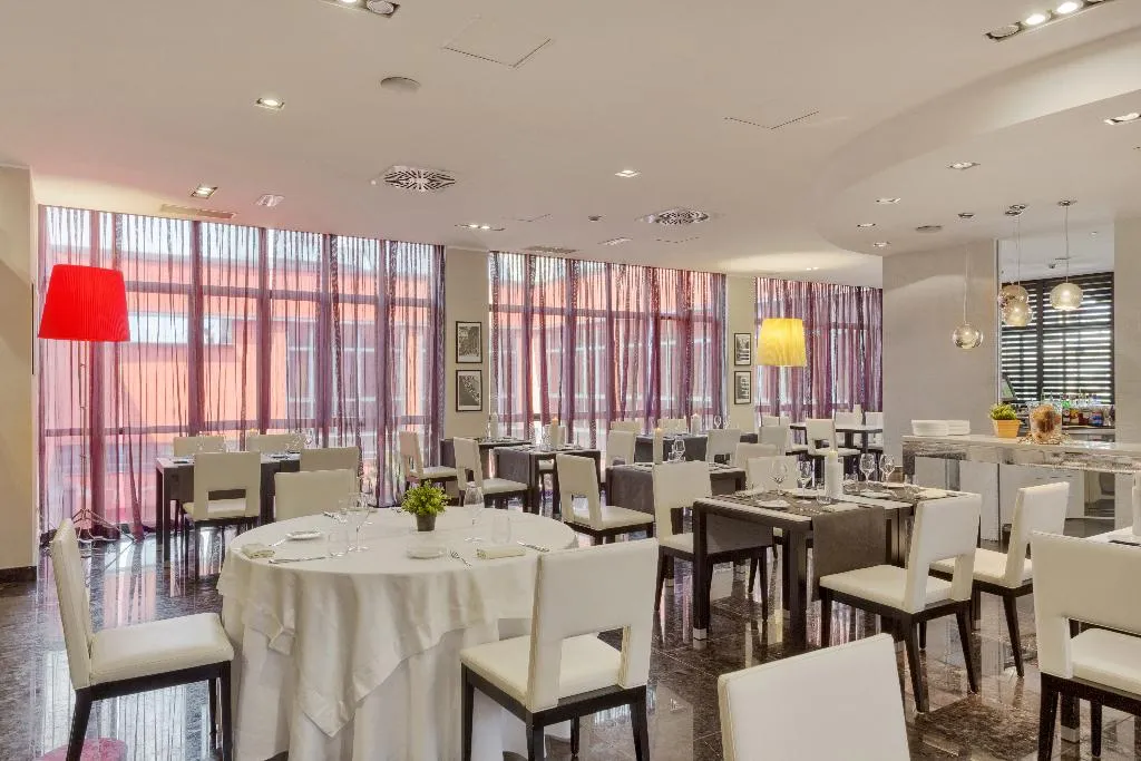 Restaurant, Italiana Hotels Milan Rho Fair, Milan