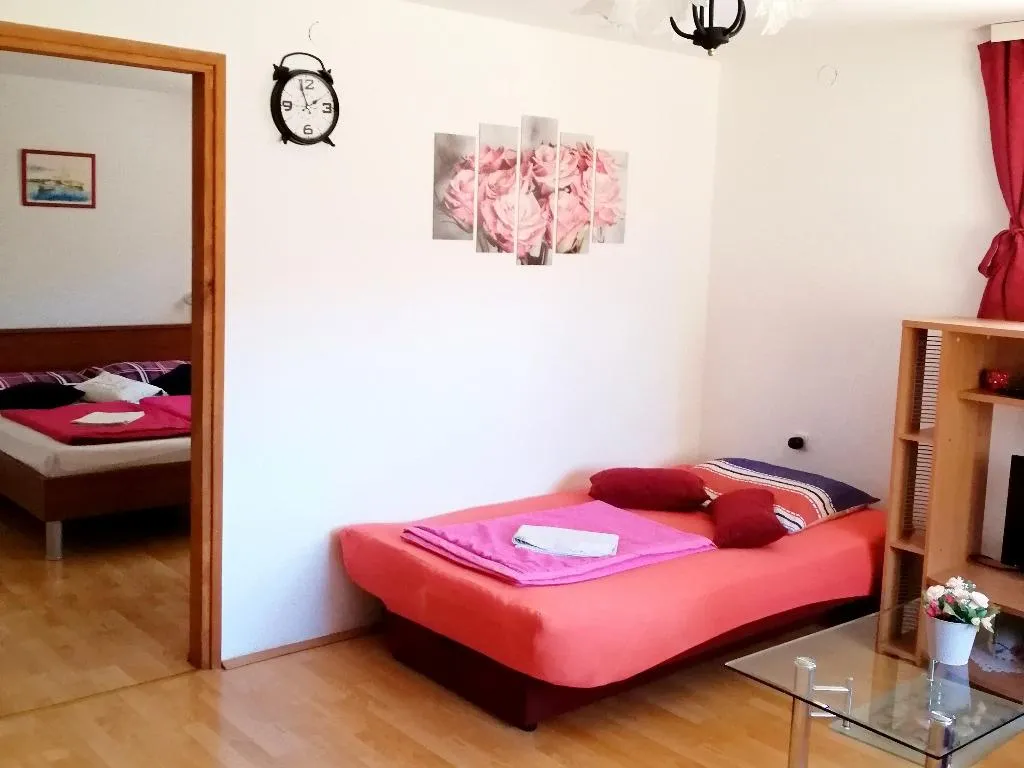 APARTMENT CAPACITY 2 Room, Apartments Silvija, Istria