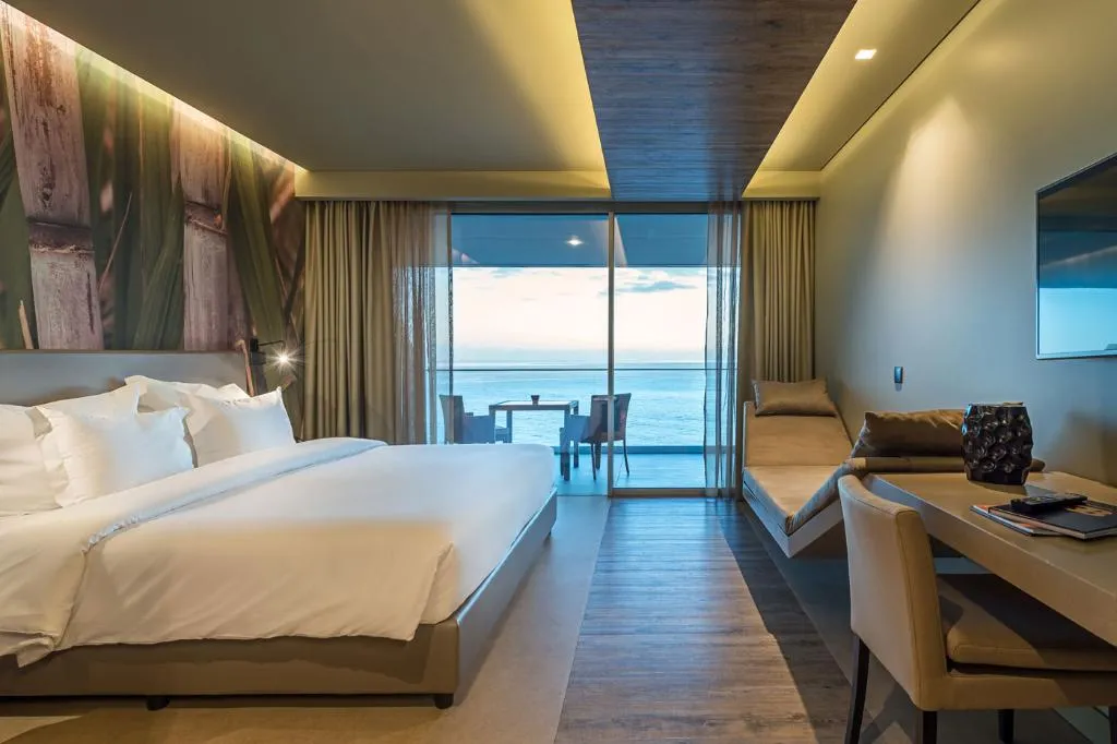 DOUBLE PREMIUM OCEAN FRONT Room, Saccharum Resort, Madeira