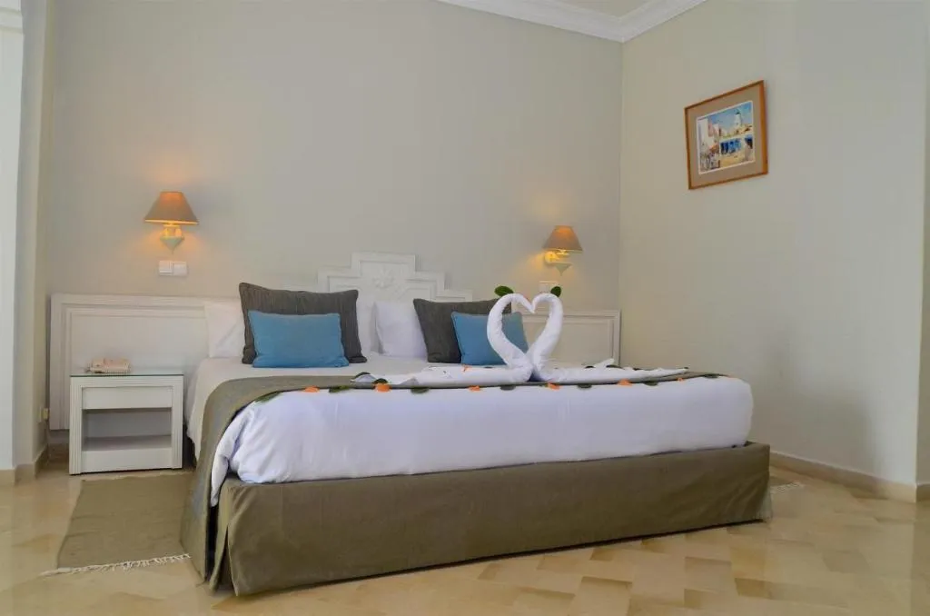 TRIPLE STANDARD Room, Royal Garden Palace, Tunisia