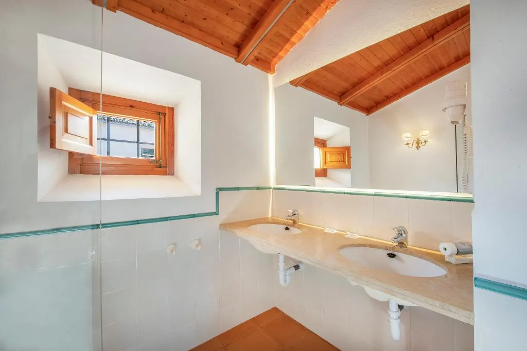 JUNIOR SUITE STANDARD Room, Finca Son Roig, Majorca