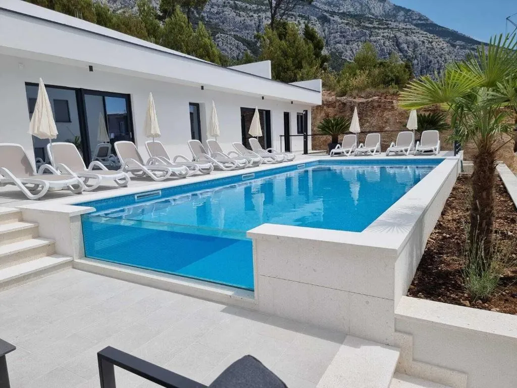 Sports and Entertainment, Villa Medak, Split
