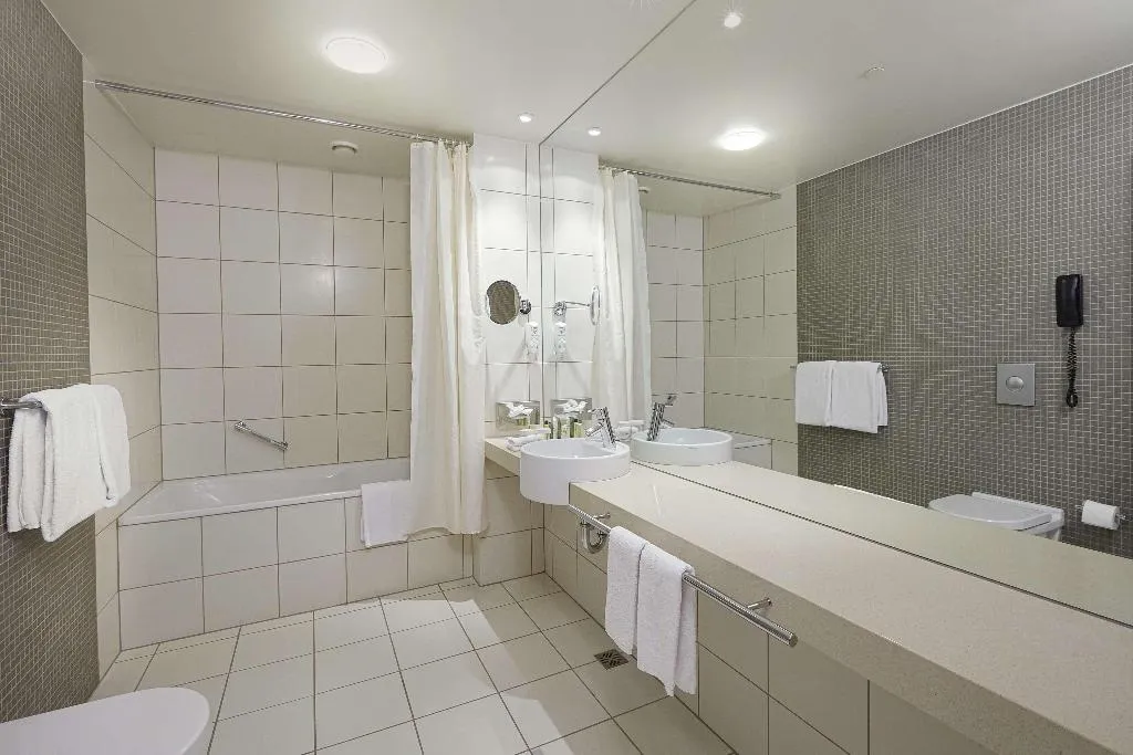 Room, Hilton Reykjavik Nordica, Reykjavik