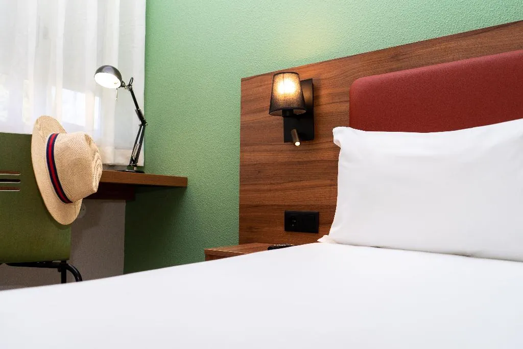 DOUBLE SUPERIOR Room, Campanile Setubal, Lisbon