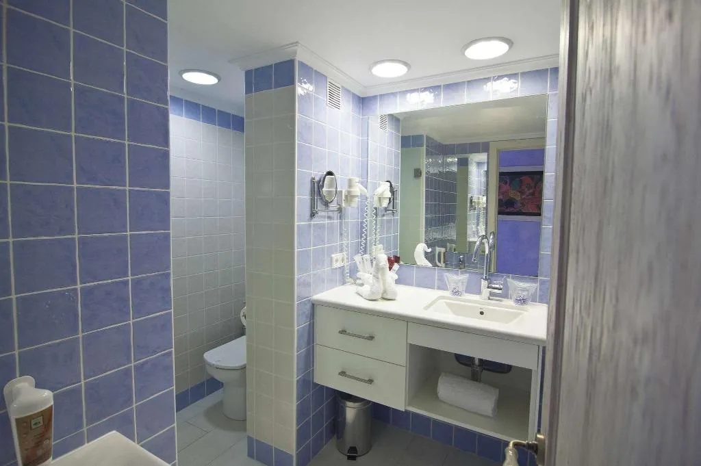 APARTMENT CAPACITY 3 Room, Royal Son Bou Family Club, Menorca