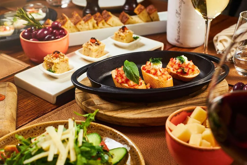 Restaurant, Radisson Blu Hotel, Dubai Media City, Dubai
