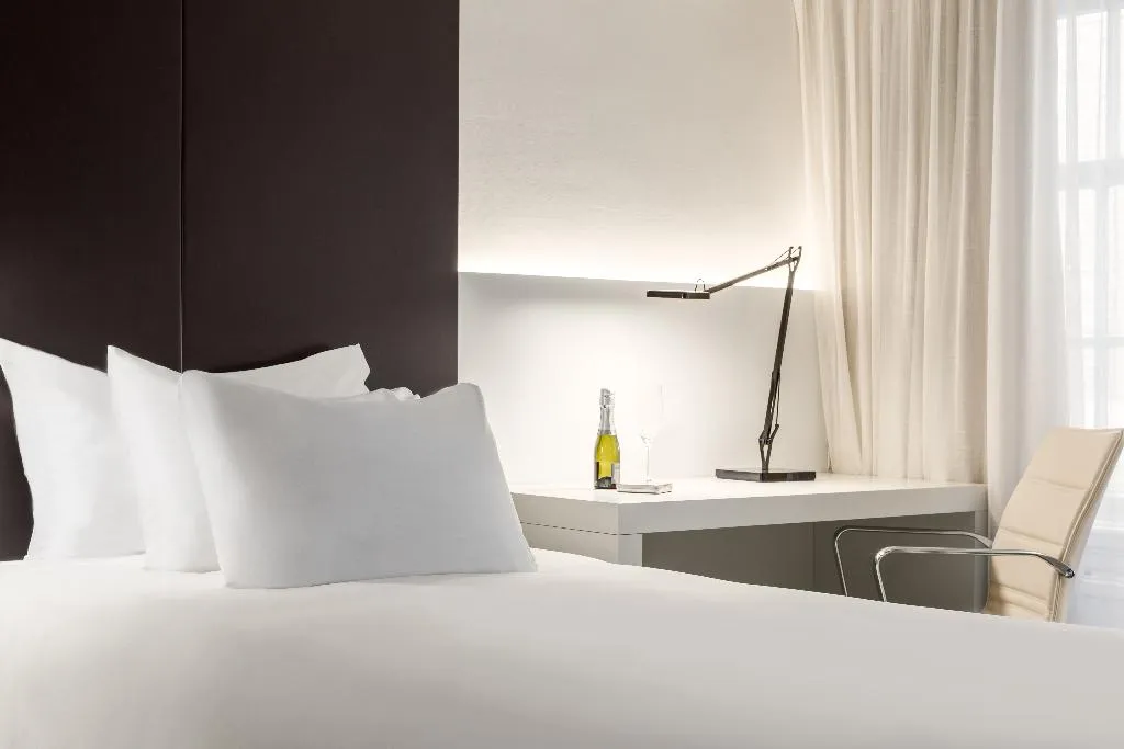 SINGLE STANDARD Room, NH Collection Amsterdam Barbizon Palace, Amsterdam