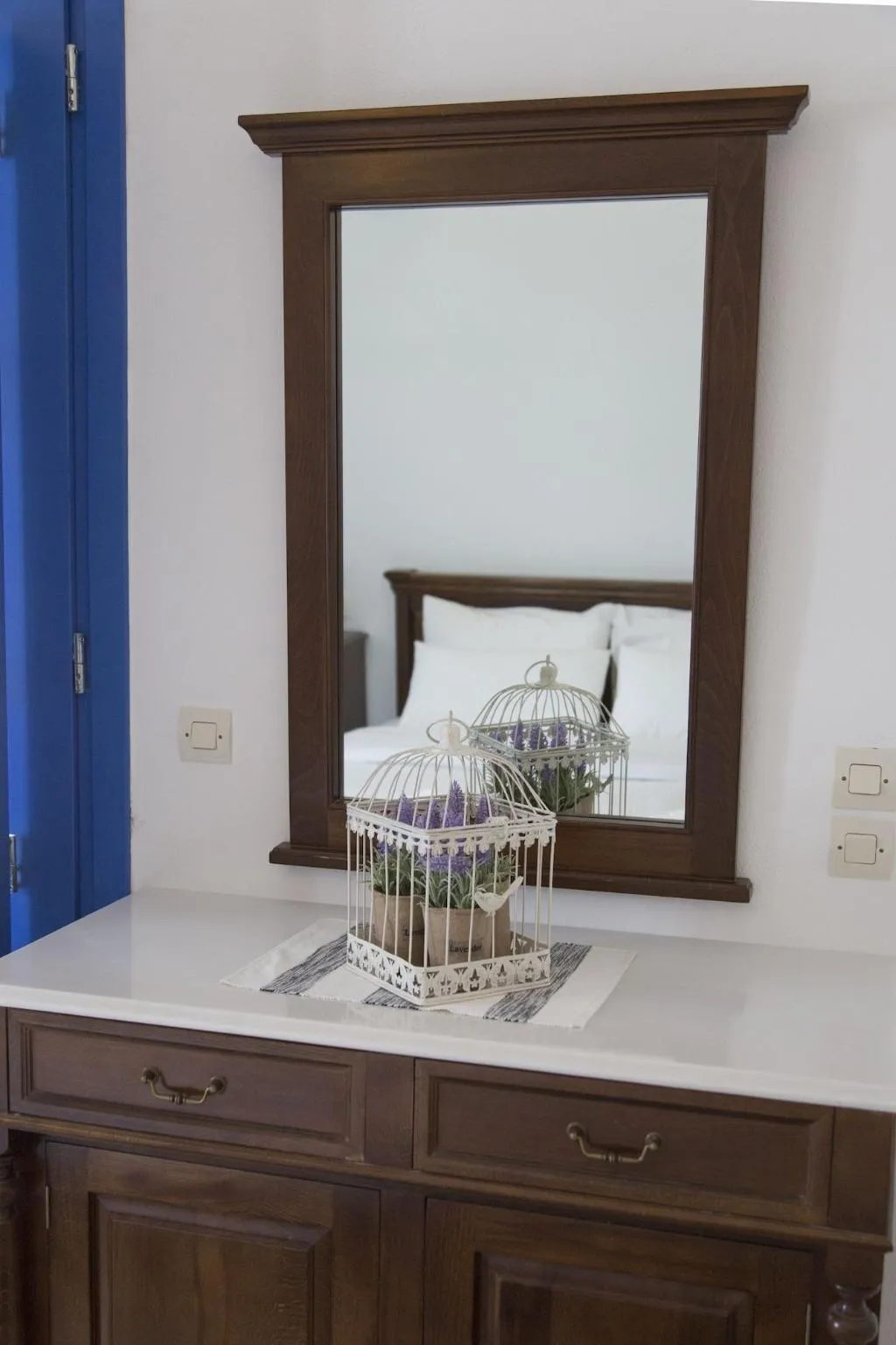 Room, Cultural House, Santorini