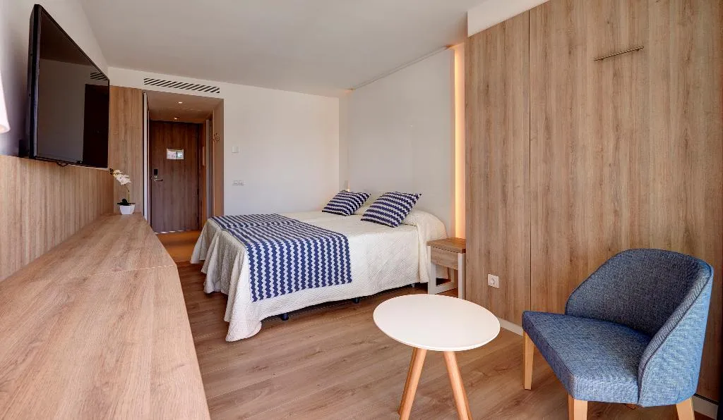Double or Twin ECONOMY Room, Hipotels Bahia Cala Millor Only Adults, Majorca