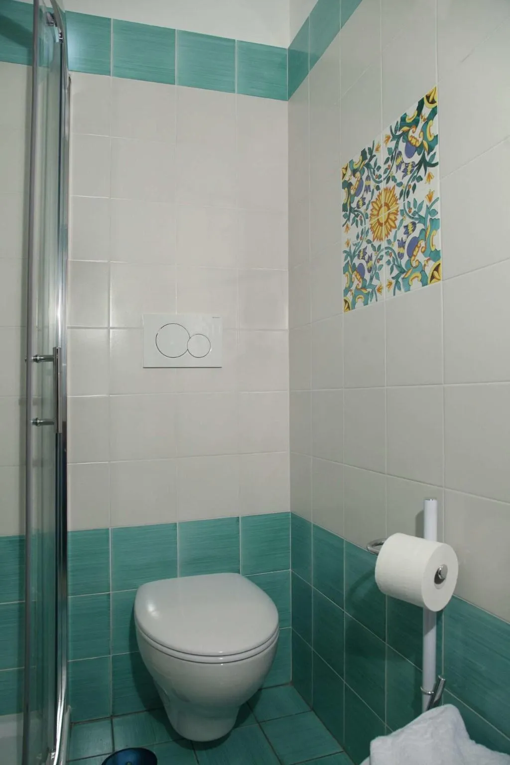 Room, The Reef, Naples