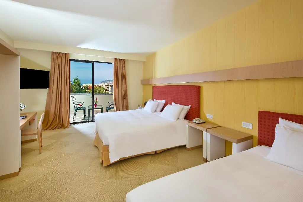 TRIPLE GARDEN VIEW Room, Hilton Sorrento Palace, Naples