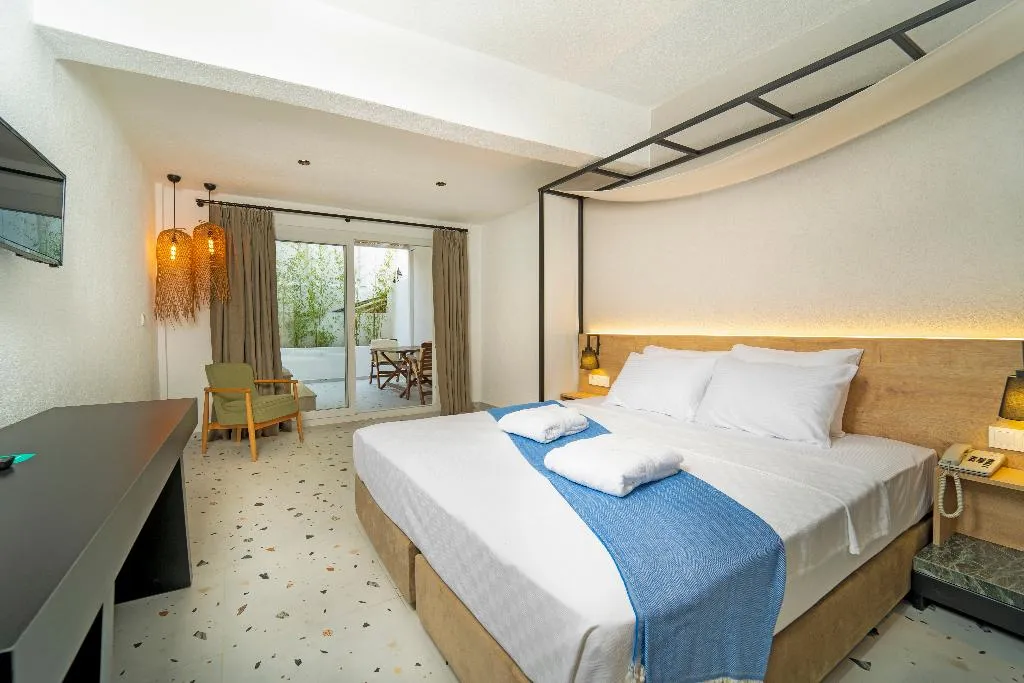 DOUBLE WITH JACUZZI Room, Karbelsun, Dalaman