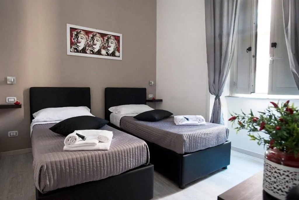 Room, Charm Of Rome, Naples