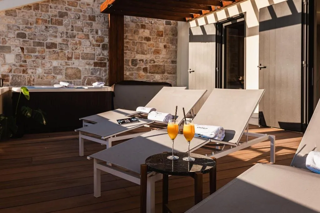 Room, Armerun Heritage Hotel & Residences, Split