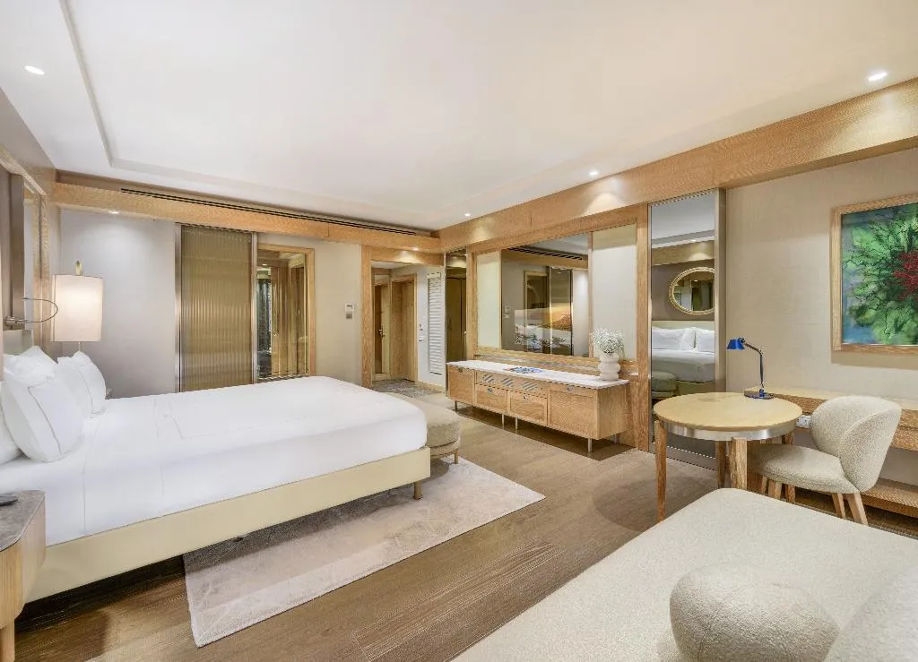 DOUBLE POOL VIEW Room, Regnum Carya, Antalya
