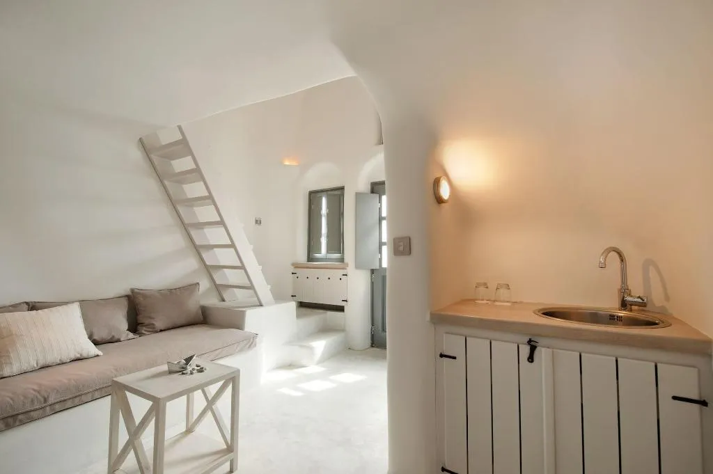 Room, Kapari Natural Resort - member of Unique Lodges Na, Santorini