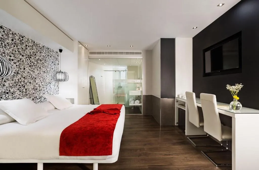 Room, Francisco I, Madrid