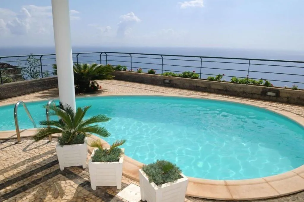Pool, Vivenda Belo Horizonte, Madeira