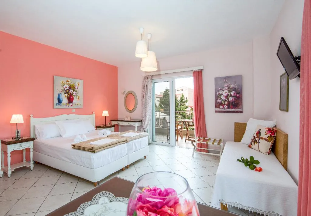 JUNIOR SUITE DELUXE WITH TERRACE Room, Stamatakis Boutique Studios, Crete
