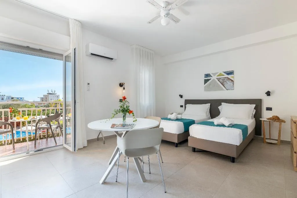 APARTMENT WITH BALCONY Room, Residence Villa Giardini, Taormina