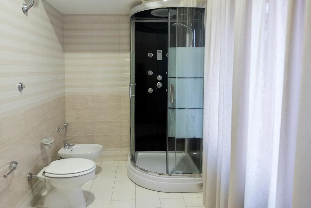 STUDIO STANDARD Room, Les Chambres Sorrento, Naples