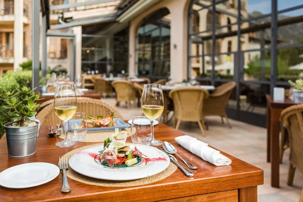 Restaurant, Ca'l Bisbe, Majorca