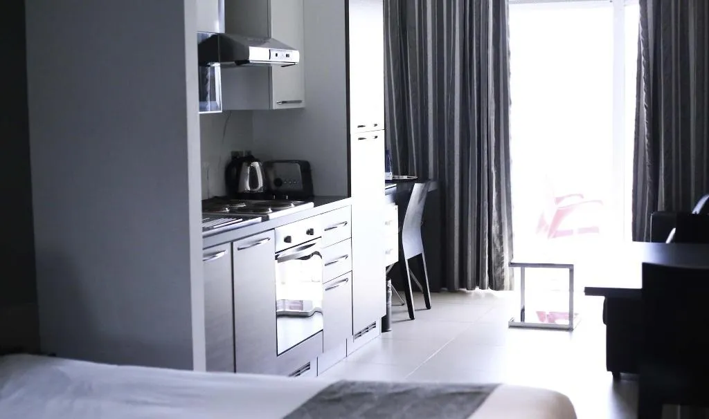 Room, Pebbles Boutique Aparthotel, Malta