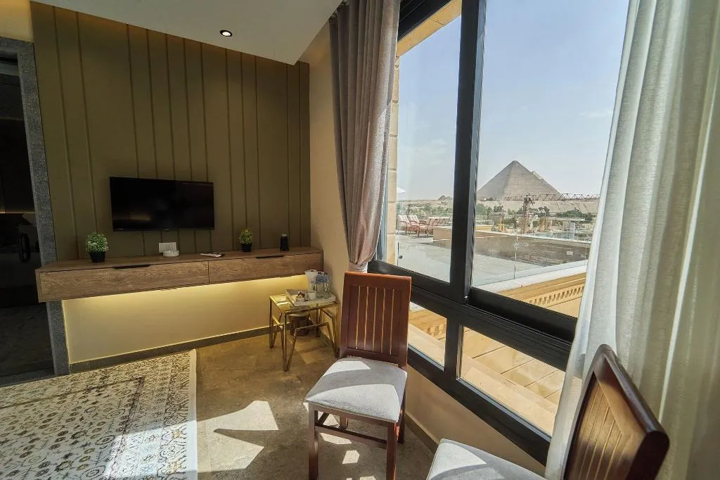 Room, Pyramids Secret Hotel, Cairo
