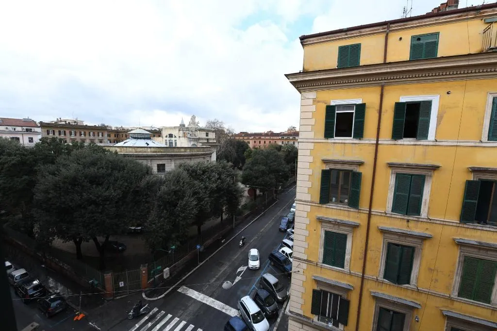 General view, Buonanotte Roma 2, Naples