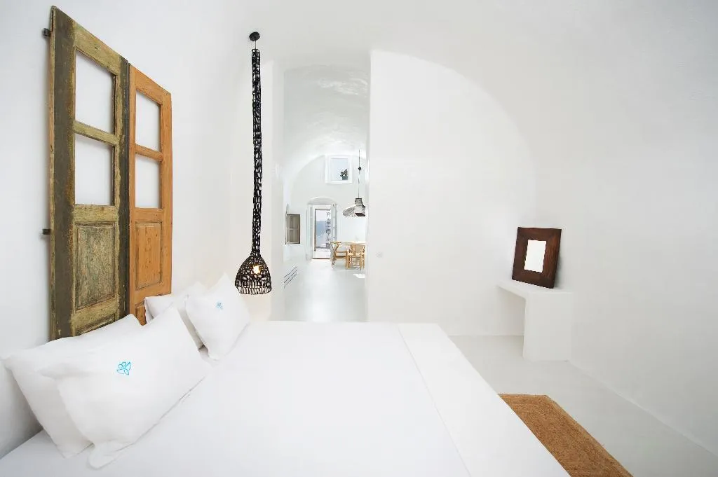 SUITE STANDARD Room, Sophia Luxury Suites, Santorini