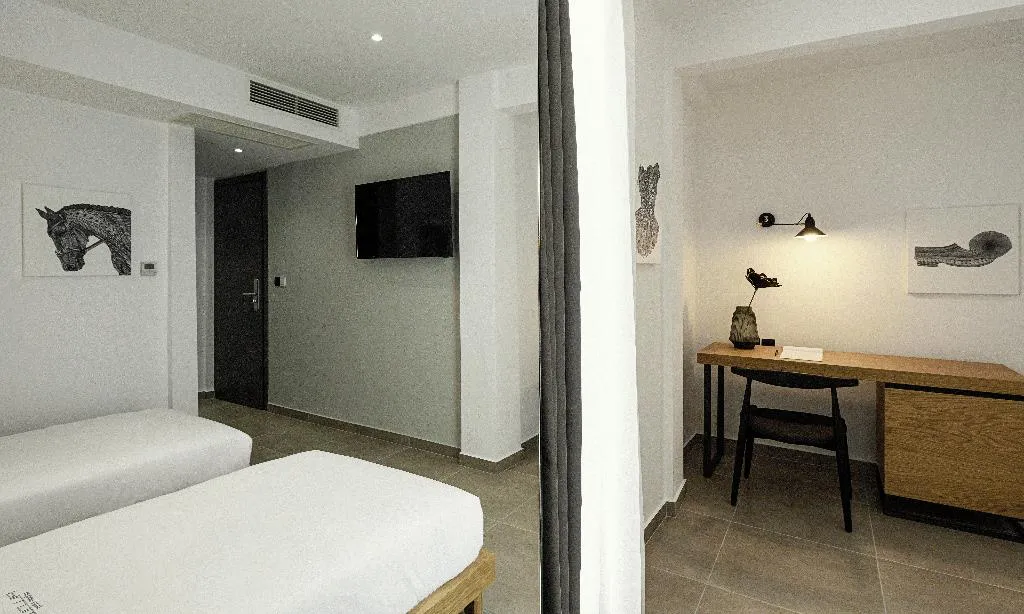 Double or Twin STANDARD Room, Pillow Urban Stay, Halkidiki