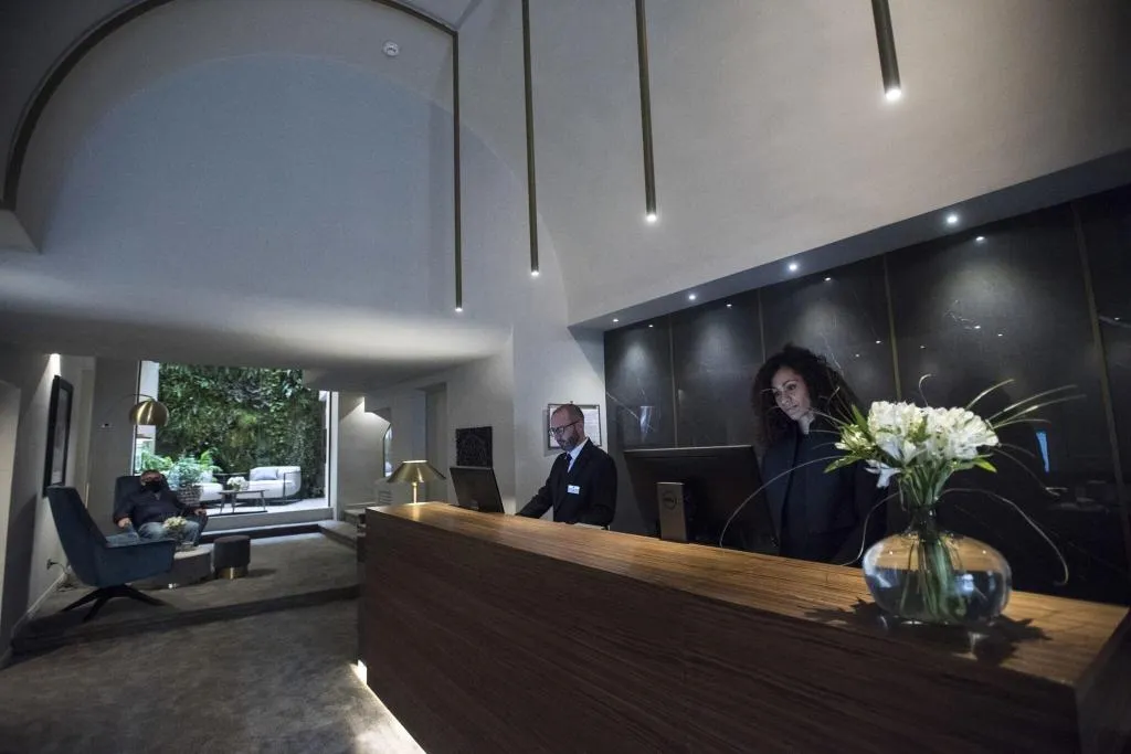 Lobby, Antico Albergo del Sole al Pantheon, Rome