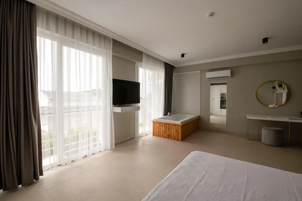 DOUBLE WITH JACUZZI Room, Ramada By Wyndham Fethiye Oludeniz, Dalaman