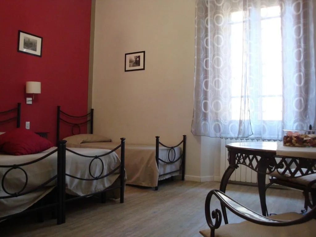 Room, Bed & Breakfast Leopoldo, Florence