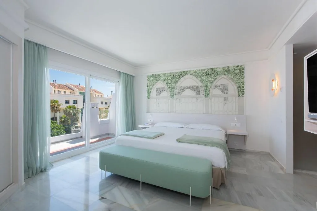 JUNIOR SUITE SUPERIOR WITH VIEWS Room, Iberostar Selection Marbella Coral Beach, Costa Del Sol