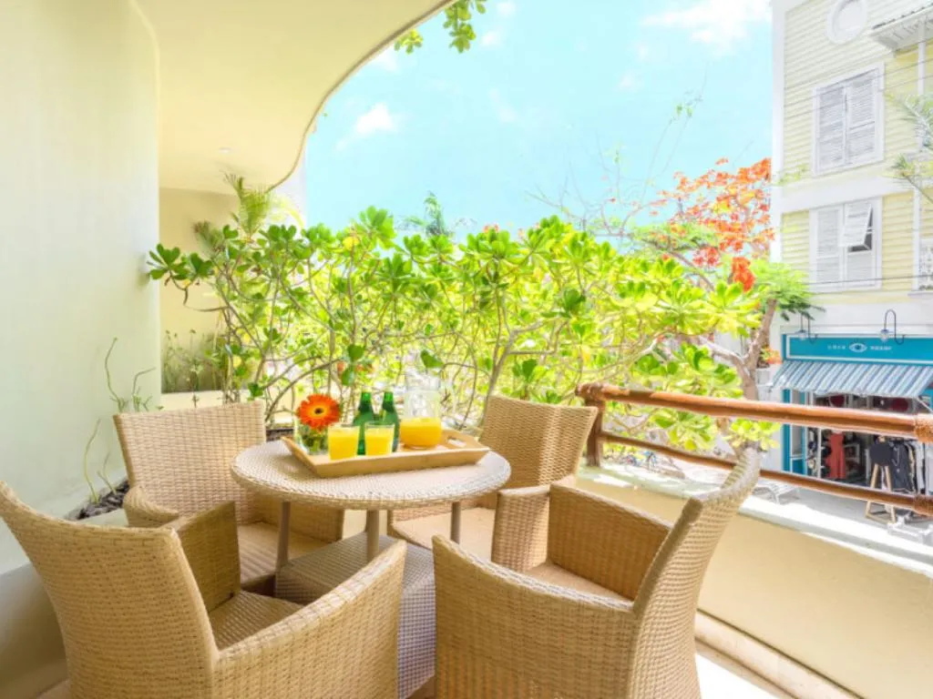 Terrace, Maya Villa Condo Hotel, Playa Del Carmen