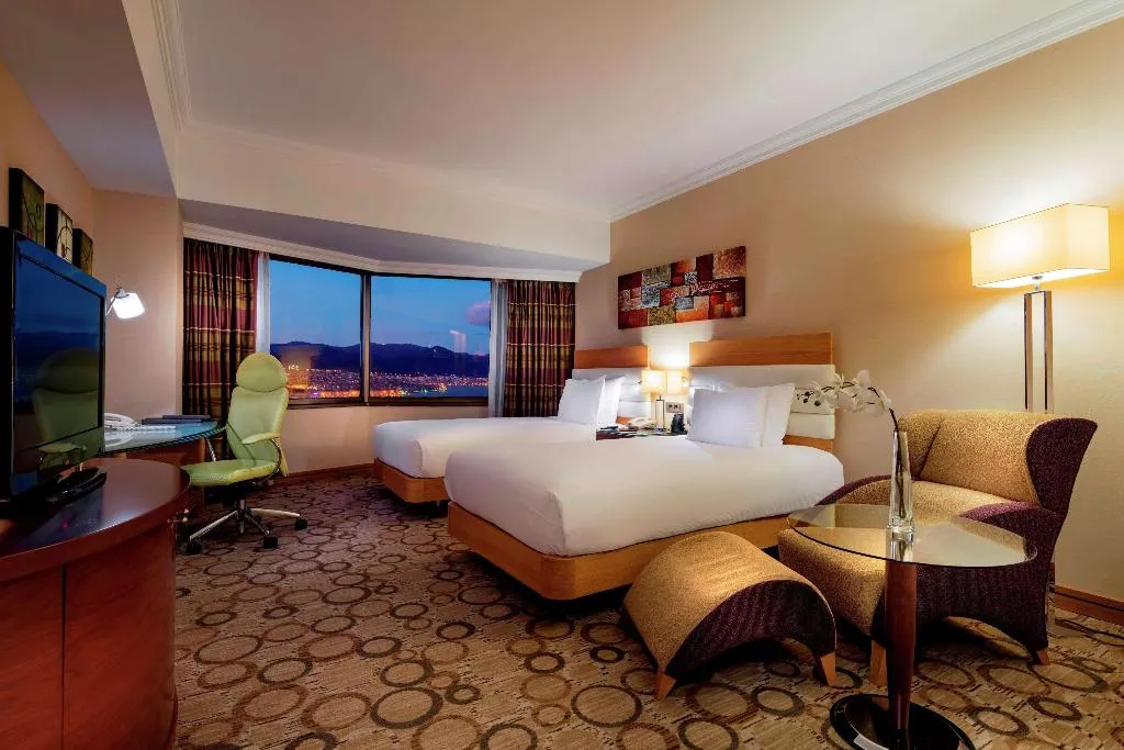 TWIN EXECUTIVE Room, Hilton Izmir, Izmir