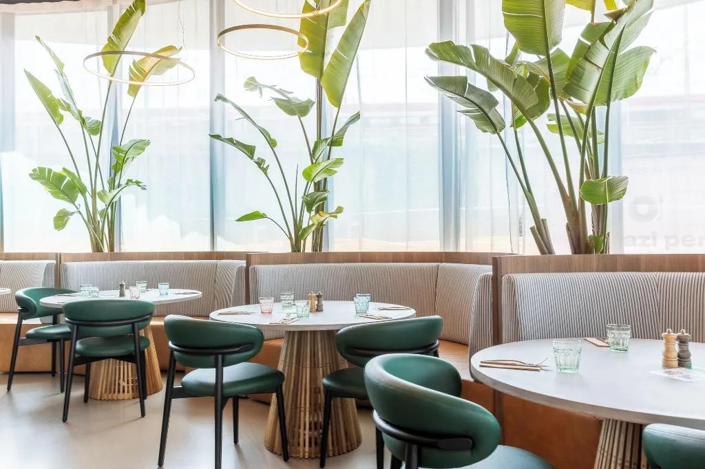 Restaurant, The Social Hub Rome, Naples