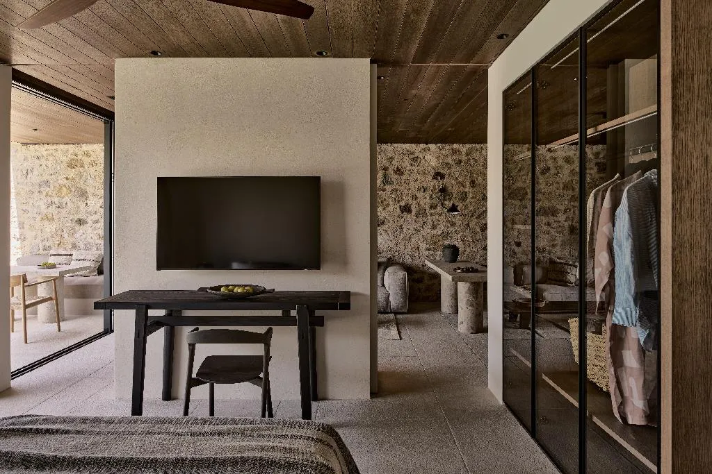 SUITE DELUXE WITH PRIVATE POOL Room, Theros All Suite Hotel, Kos