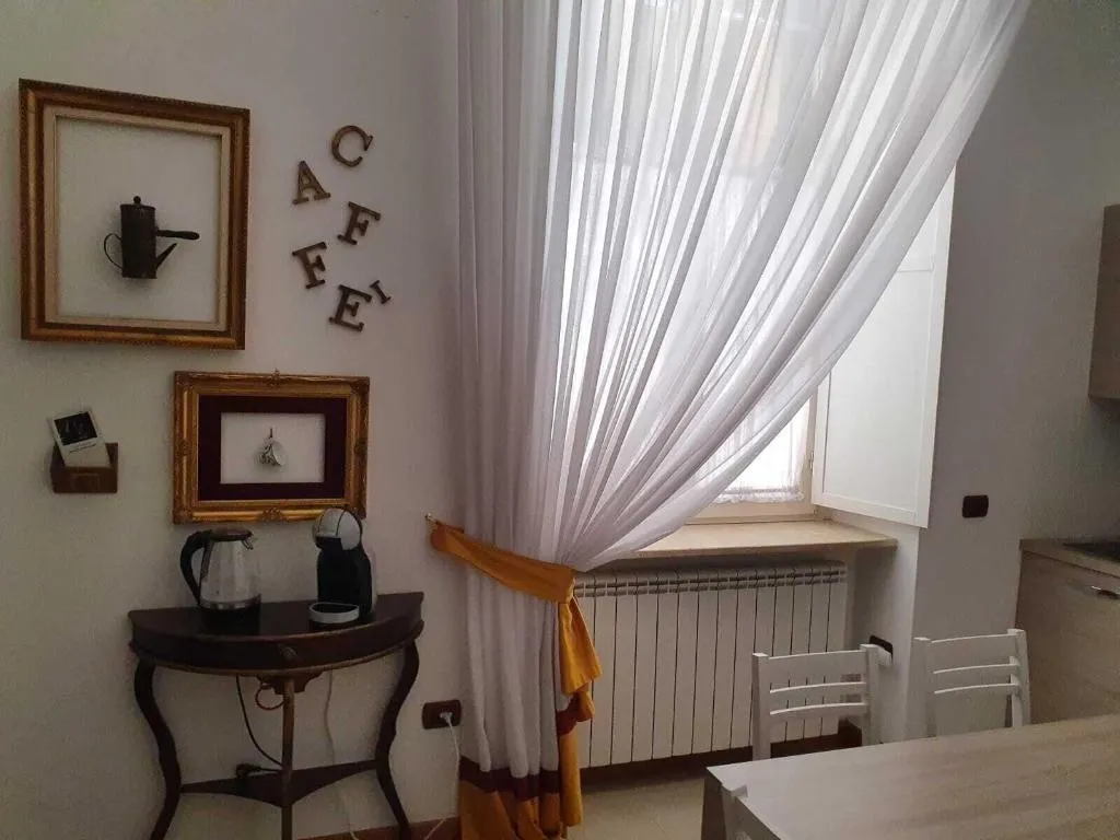 Room, Moon Luxury Rooms & Apartments, Naples