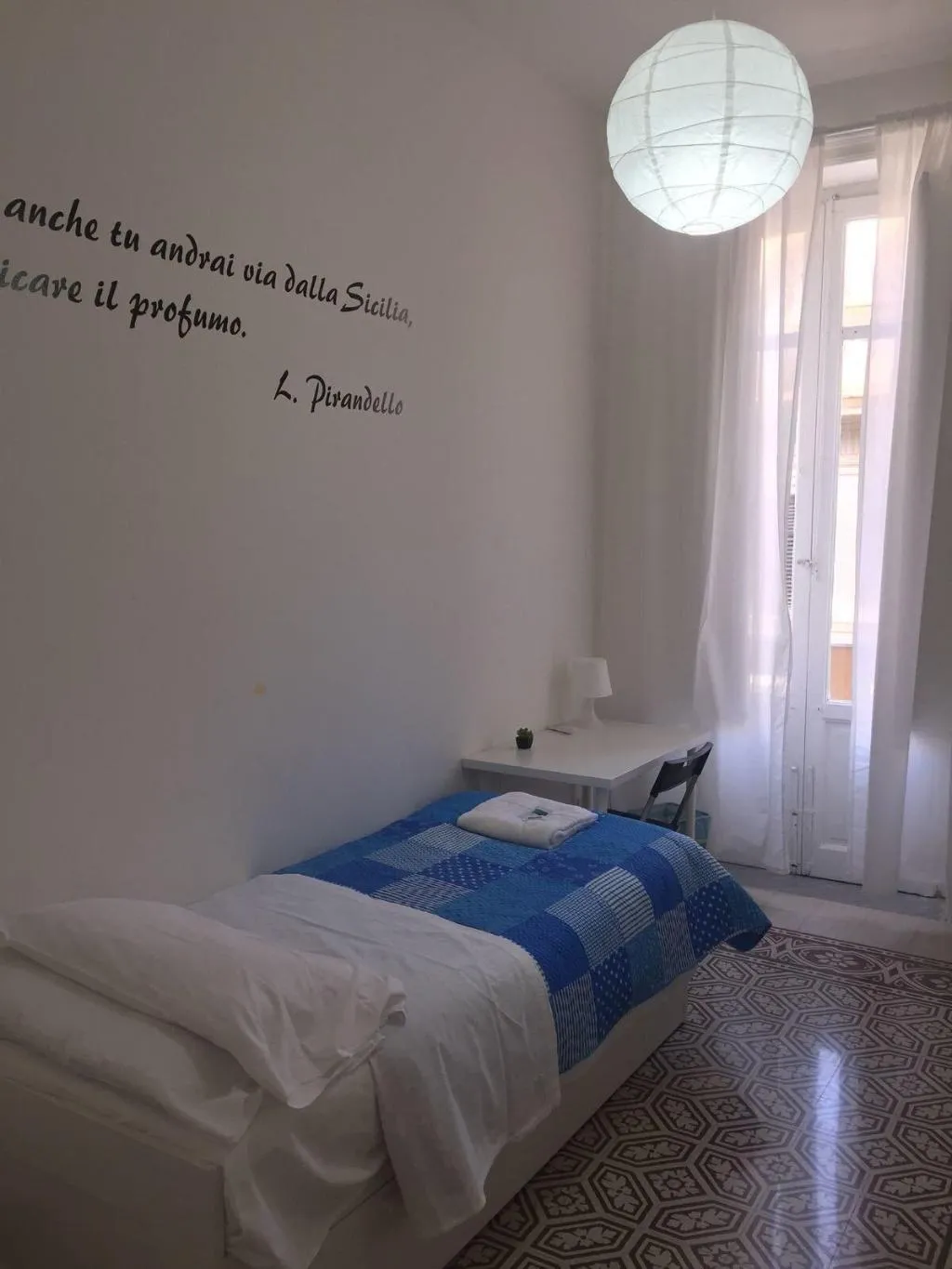 Room, Liola B&B, Palermo