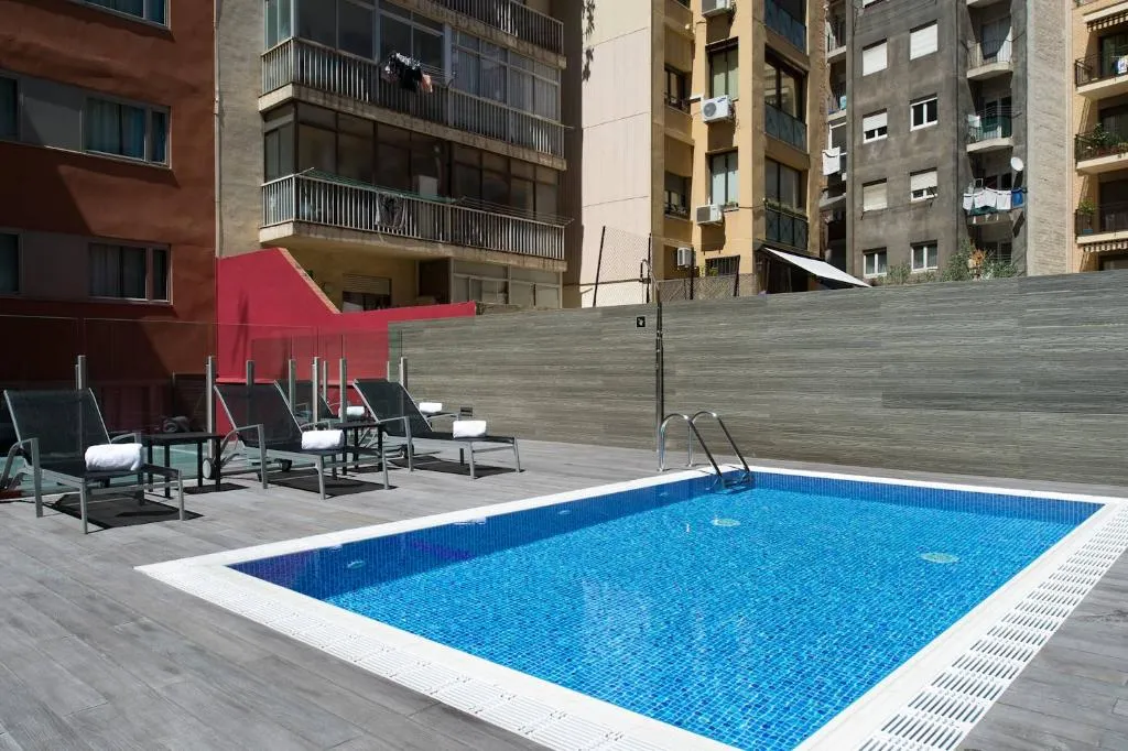 Pool, Catalonia Sagrada Familia, Barcelona