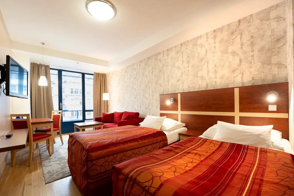 DOUBLE GARDEN VIEW Room, EA Hotel Julis, Prague