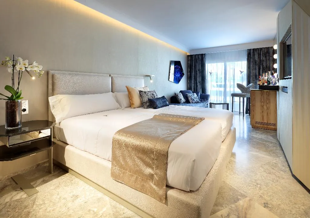 DOUBLE CLUB SUPERIOR Room, Ushuaia Ibiza Beach Hotel – Adults Only, Ibiza